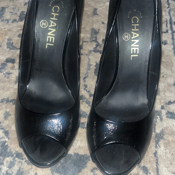 Chanel Peep 👀 toe - Picture 1 of 5